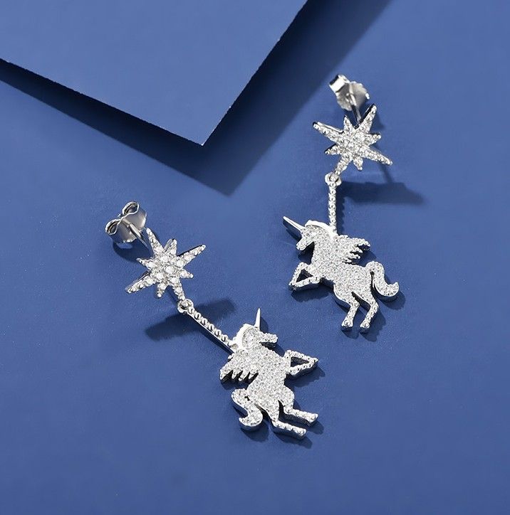 2019 Nouvelles Boucles D'oreilles Licorne En Argent Sterling Une Paire De Boucles D'oreilles Pour Filles Adolescents Garçons Étudiants Femmes