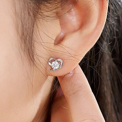 Boucles D'oreilles En Forme De Coeur En Argent Sterling Avec Cristal Taillé Riche