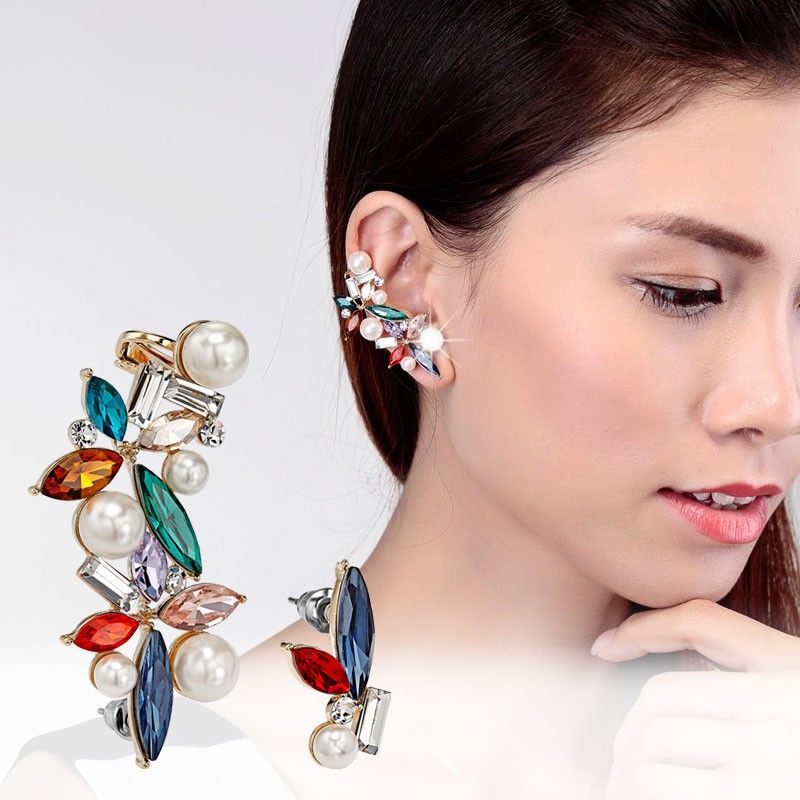 Manchette D'oreille Et Boucle D'oreille Asymétrique Perle Et Fleur De Cristal 2 Couleurs