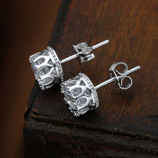 Puces D'oreilles En Argent Sterling Avec Cristal Solitaire À Griffes Étincelantes