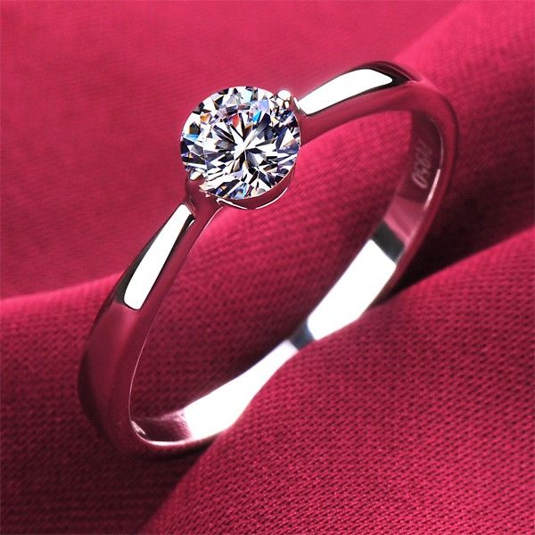 0.28 Carat Simulé Bague De Fiançailles / Mariage / Promesse De Diamant Pour Elle