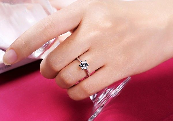 0.5 - 1.2 Carat Simulé Bague De Fiançailles / Mariage / Promesse De Diamant Pour Elle