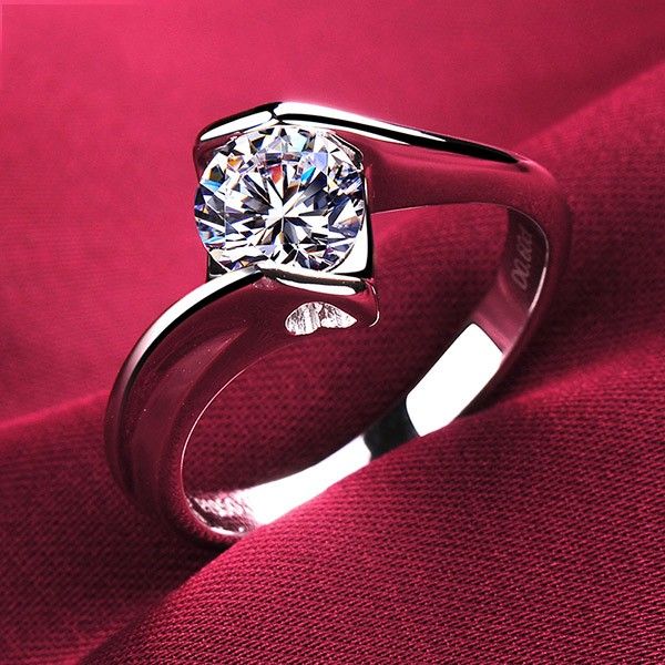 0.6 Carat Simulé Bague De Fiançailles / Mariage / Promesse De Diamant Pour Elle