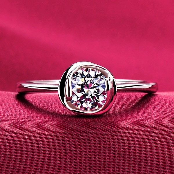 0.6 Carat Simulé Bague De Fiançailles / Mariage / Promesse De Diamant Pour Elle