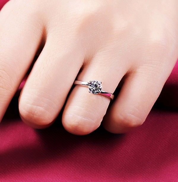 0.6 Carat Simulé Bague De Fiançailles / Mariage / Promesse De Diamant Pour Elle