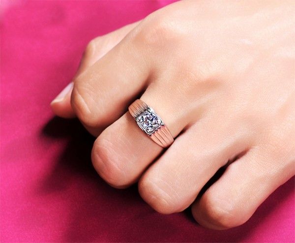 0.6 Carat Simulé Bague De Fiançailles / Mariage / Promesse De Diamant Pour Lui