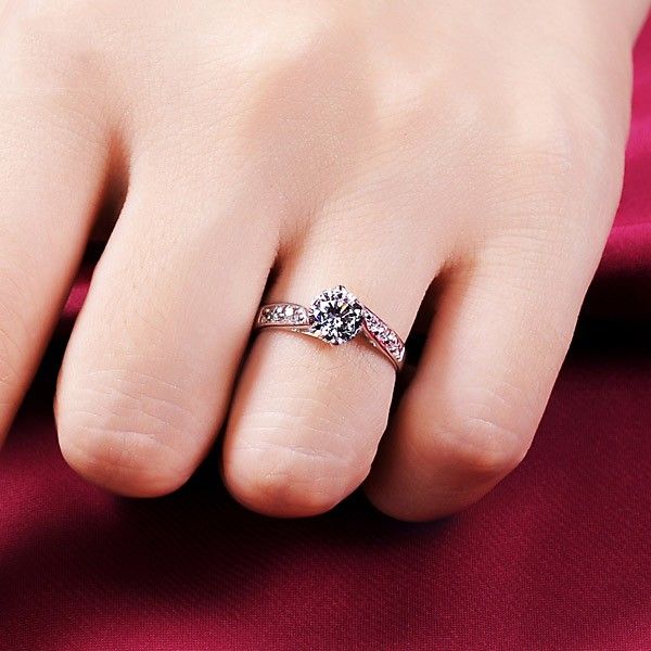 0.8 Carat Simulé Bague De Fiançailles / Mariage / Promesse De Diamant Pour Elle