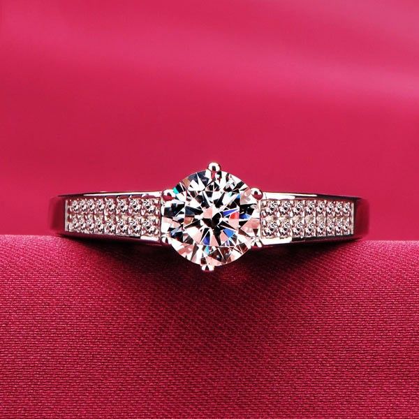 0.8 Carat Simulé Bague De Fiançailles / Mariage / Promesse De Diamant Pour Elle