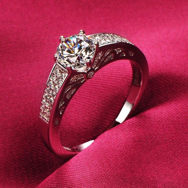 0.8 Carat Simulé Bague De Fiançailles / Mariage / Promesse De Diamant Pour Elle