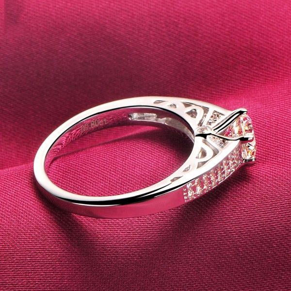 0.8 Carat Simulé Bague De Fiançailles / Mariage / Promesse De Diamant Pour Elle