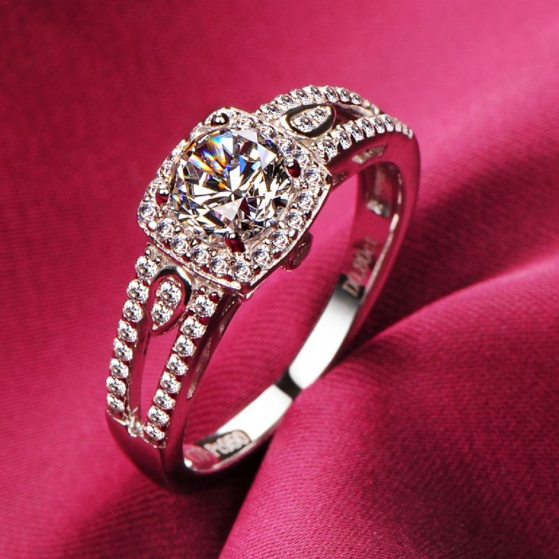 0.8 Carat Simulé Bague De Fiançailles / Mariage / Promesse De Diamant Pour Elle