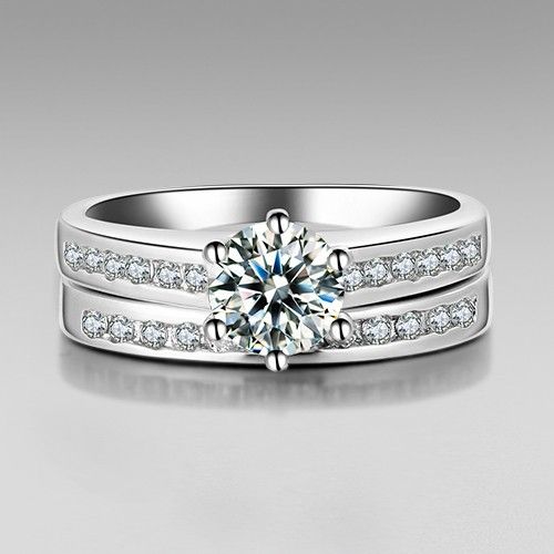 0.8 Ct Brillant Cut Nscd Diamant Synthétique 950 En Argent Sterling / Bague De Fiançailles Ensemble De Mariée