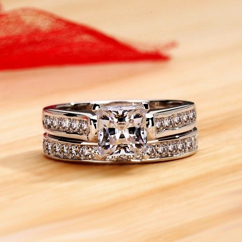 1.0 Ct Brillant Princesse Cut 925 En Argent Sterling Fiançailles / Bague De Mariage Ensemble De Mariée