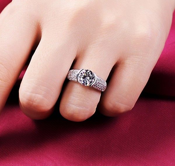 2.0 Carats Simulé Bague De Fiançailles / Mariage / Promesse De Diamant Pour Elle