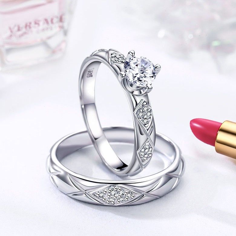 Amour Entrelacé Avec Un Engagement À Vie Anneaux De Fiançailles / Mariage En Argent Sterling 925