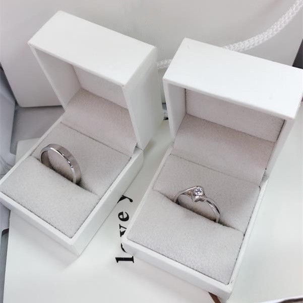 Anneaux De Promesse Assortis À Graver Pour Les Couples En Argent Sterling