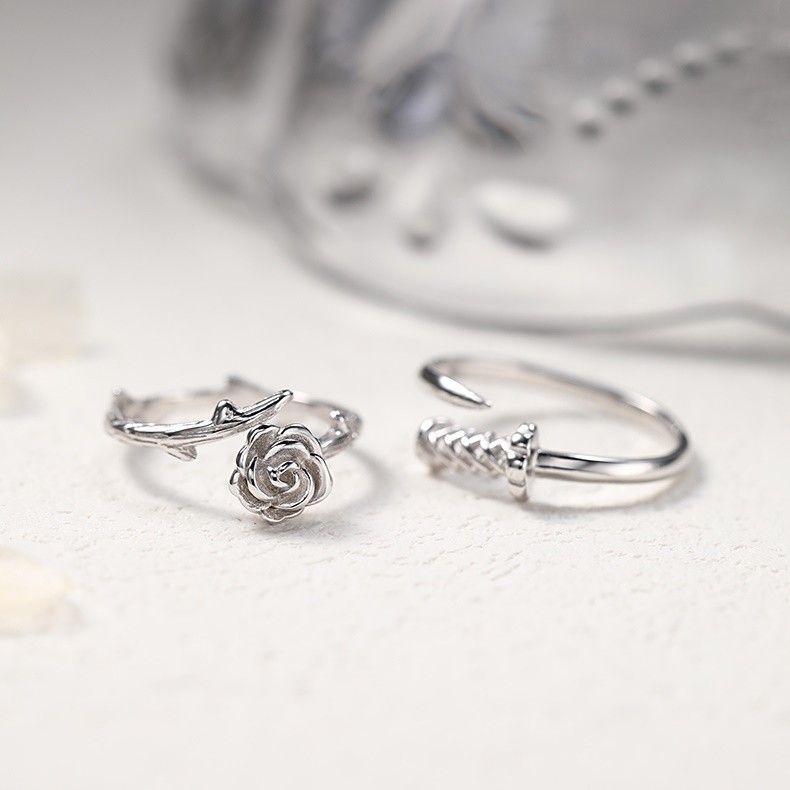 Anneaux De Promesse Personnalisés Épée Et Rose Pour Couples En Argent Sterling