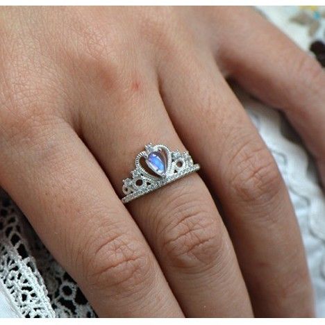 Assurance Qualité Noble Vintage 925 Sterling Silver Incrusté Moonstone Princess Crown Ring