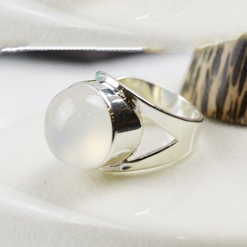 Bague En Calcédoine Blanche Naturelle Incrustée En Argent Sterling 925 À Large Ouverture Simple