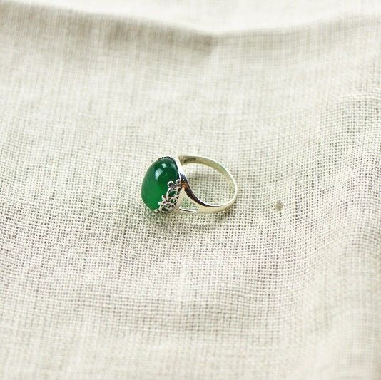 Bague En Calcédoine Verte Naturelle Incrustée En Argent Sterling 925 Avec Bordure Magnifiquement Sculptée