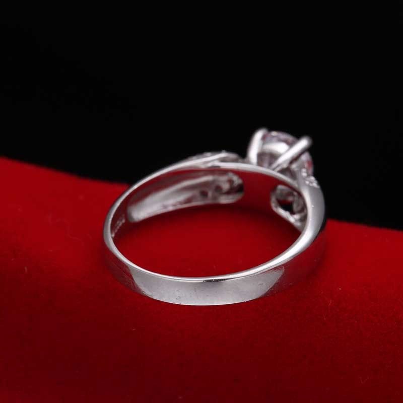 Bague De Fiançailles En Argent 925 Avec Zircon Cubique Incrusté De Quatre Griffes De Style Classique