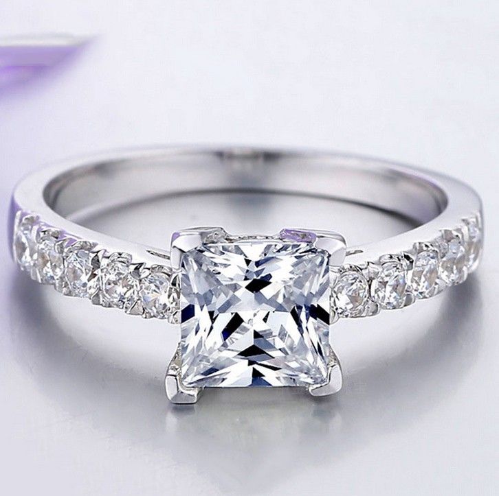 Bague De Fiançailles En Argent Sterling 925 Avec Incrustation De Princesse 2ct En Europe