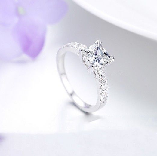 Bague De Fiançailles En Argent Sterling 925 Avec Incrustation De Princesse 2ct En Europe