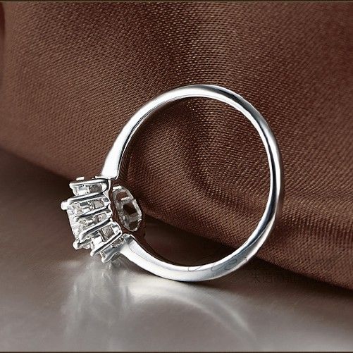 Bague De Fiançailles En Argent Sterling 925 Incrusté De Zircone Cubique Brillant Éblouissant