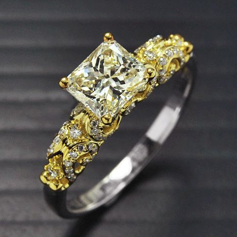 Bague De Fiançailles Avec Pierres Précieuses Incrustées À La Main En Métal De Qualité Originale Exclusive