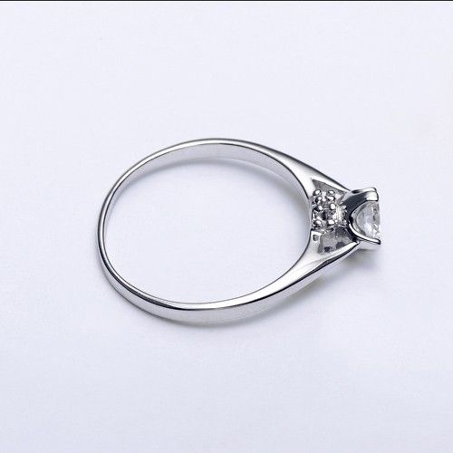 Bague De Fiançailles Classique En Argent Sterling CZ Avec Incrustations De Quatre Griffes