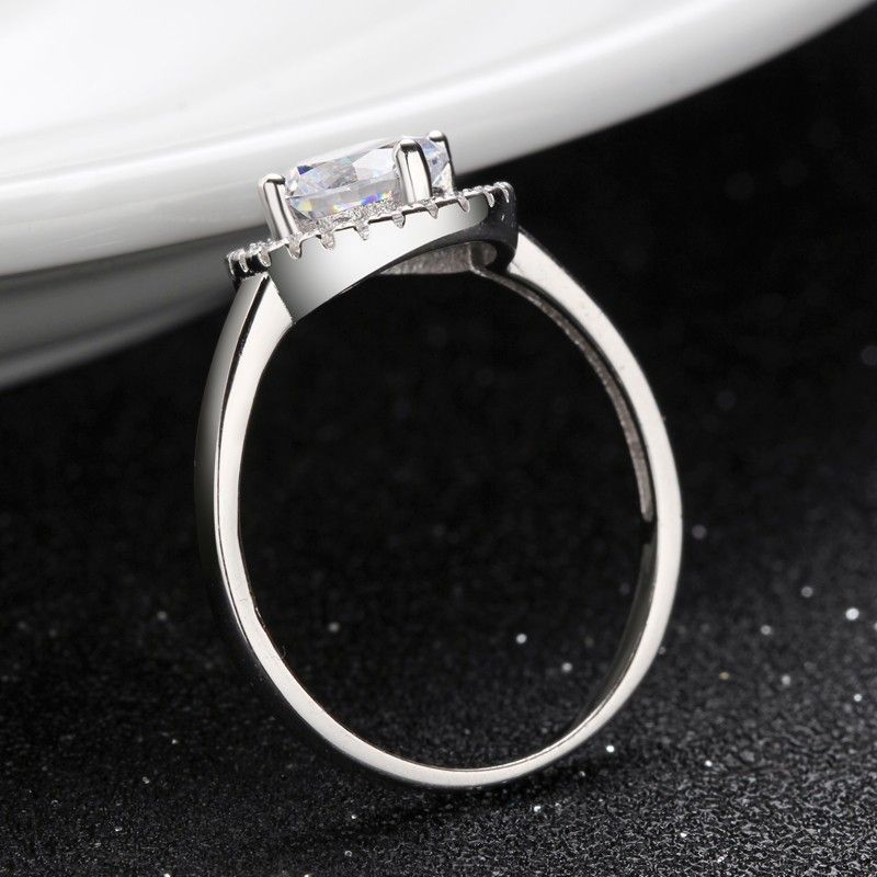 Bague De Fiançailles CZ Incrustée En Argent Sterling 925 De Haute Qualité