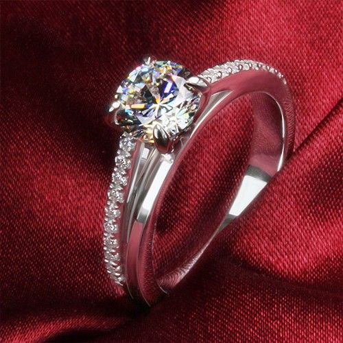 Bague De Fiançailles En Diamant Exquis De 1 Ct