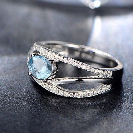 Bague De Fiançailles / Mariage En Argent Sterling Avec Topaze Bleue Naturelle Creuse Pour Elle