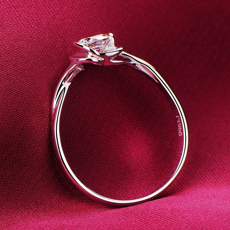 Bague De Fiançailles / Mariage / Promesse En Diamant Simulé De 0.2 Carat Pour Elle