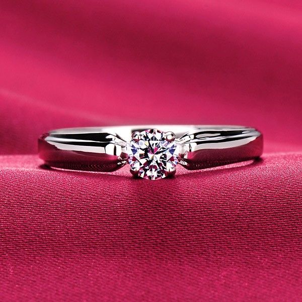 Bague De Fiançailles / Mariage / Promesse En Diamant Simulé De 0.2 Carat Pour Elle