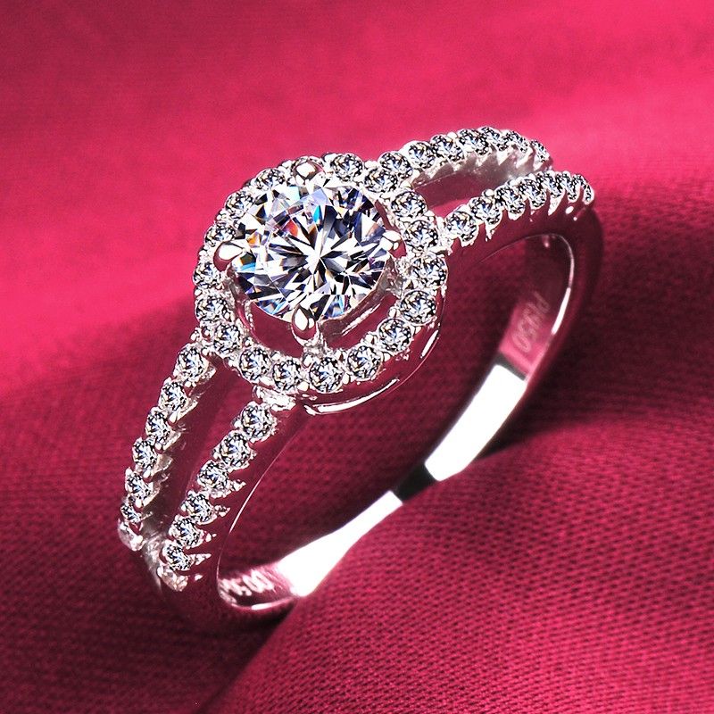 Bague De Fiançailles / Mariage / Promesse De Diamant Simulé De 0.5 Carat Pour Elle