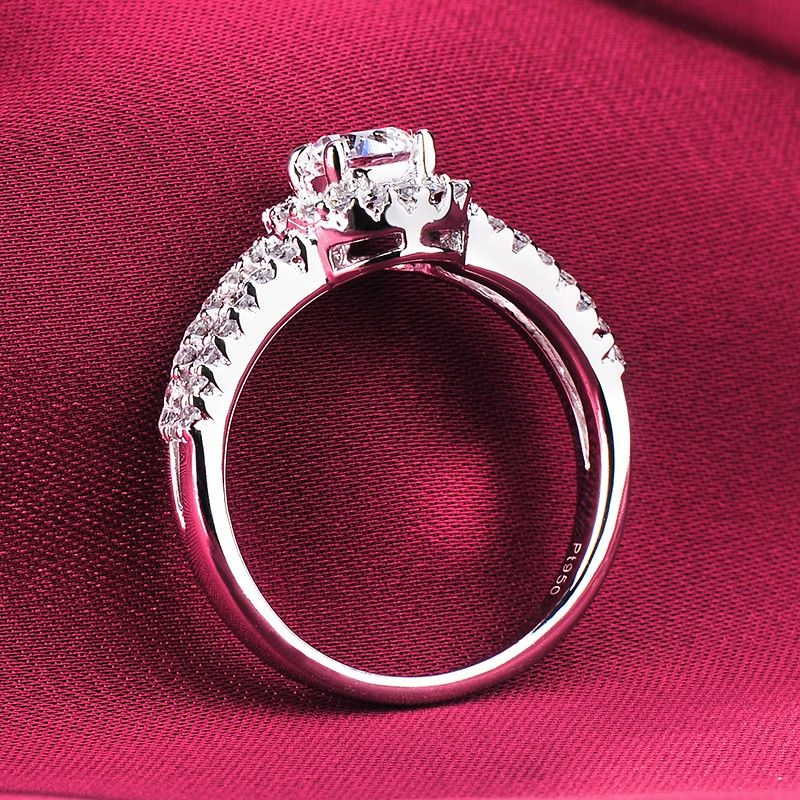 Bague De Fiançailles / Mariage / Promesse De Diamant Simulé De 0.5 Carat Pour Elle