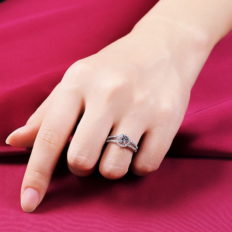 Bague De Fiançailles / Mariage / Promesse De Diamant Simulé De 0.5 Carat Pour Elle