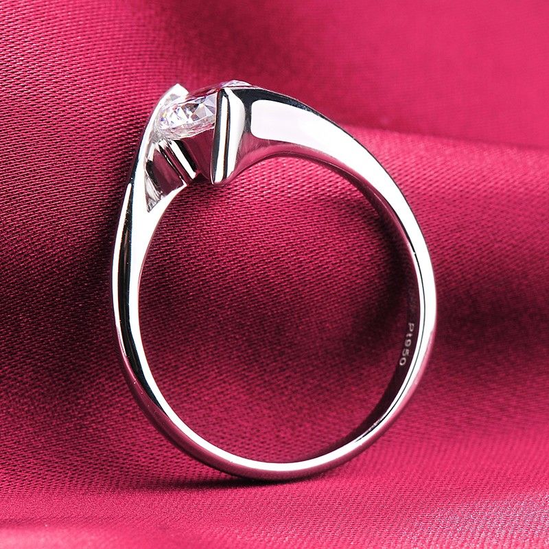 Bague De Fiançailles / Mariage / Promesse En Diamant Simulé 0.6 Carat Pour Elle