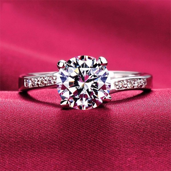 Bague De Fiançailles / Mariage / Promesse De Diamant Simulé De 1.5 Carat Pour Elle