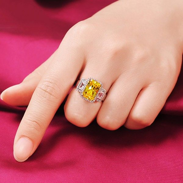 Bague De Fiançailles / Mariage / Promesse De Diamant Simulé Blanc Jaune De 3.0 Carats Pour Elle