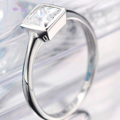 Bague De Fiançailles En Or Blanc 18 Carats Plaquée En Argent Sterling 925 Simple Et Discrète