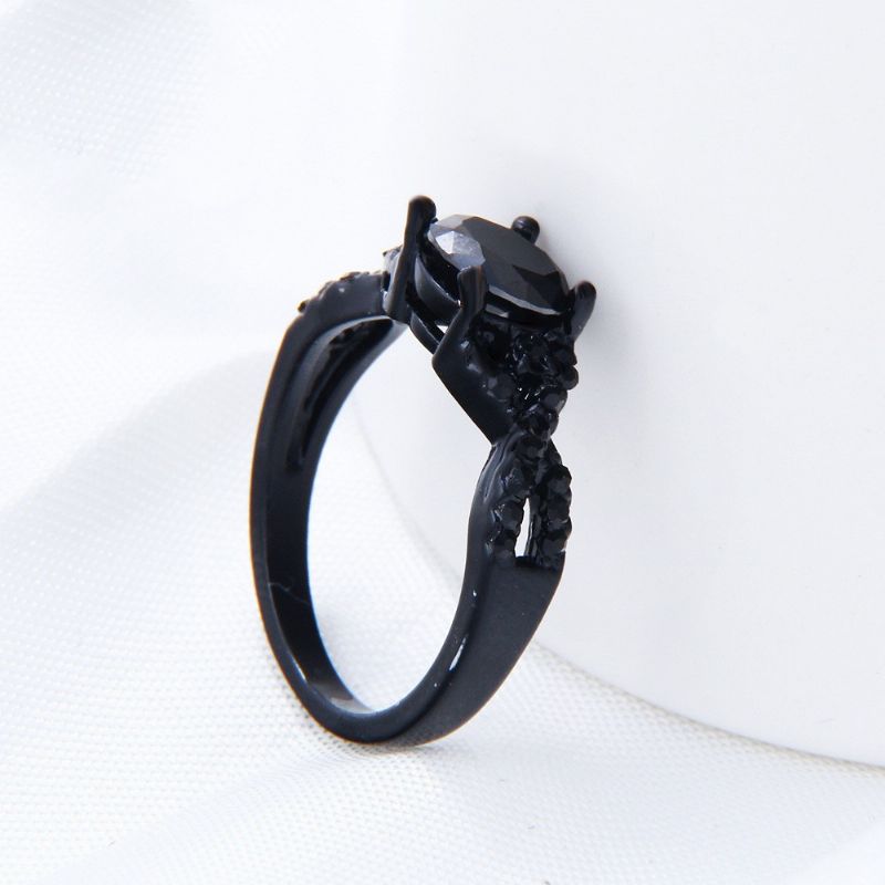 Bague De Fiançailles En Zircon Cubique Incrusté D'or Noir De Haute Qualité