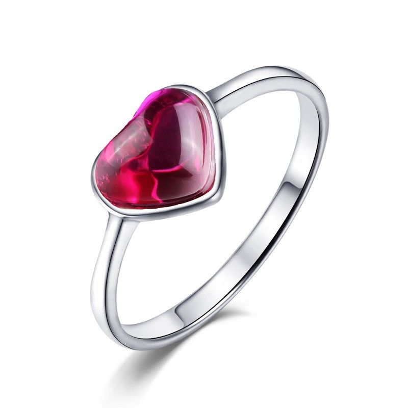 Bague En Forme De Coeur Incrustée En Argent Sterling Simple Et Compacte