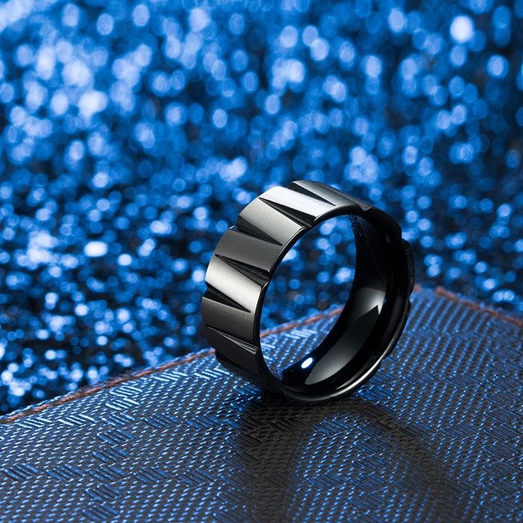 Bague Homme En Forme De Cône En Acier Titane Tréfilé Coloré