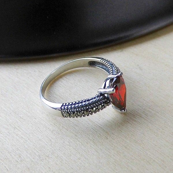 Charm Exquis Bague En Argent Sterling Incrustée De Pierres Précieuses En Forme De Larme