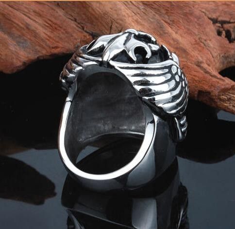 Complexe Coeur Guke Luo Dominatrice Mode Punk Skull Ring