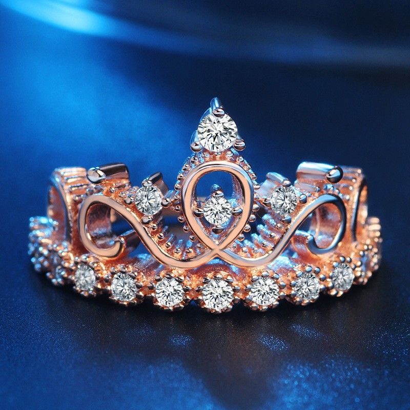 Concevoir Des Cadeaux Romantiques Pour La Bague De Couronne En Or Rose D'amour