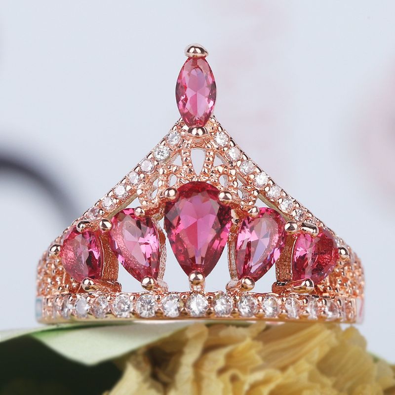 Concevoir Des Cadeaux Romantiques Pour La Bague Couronne En Or Rose Et Platine De L'amour