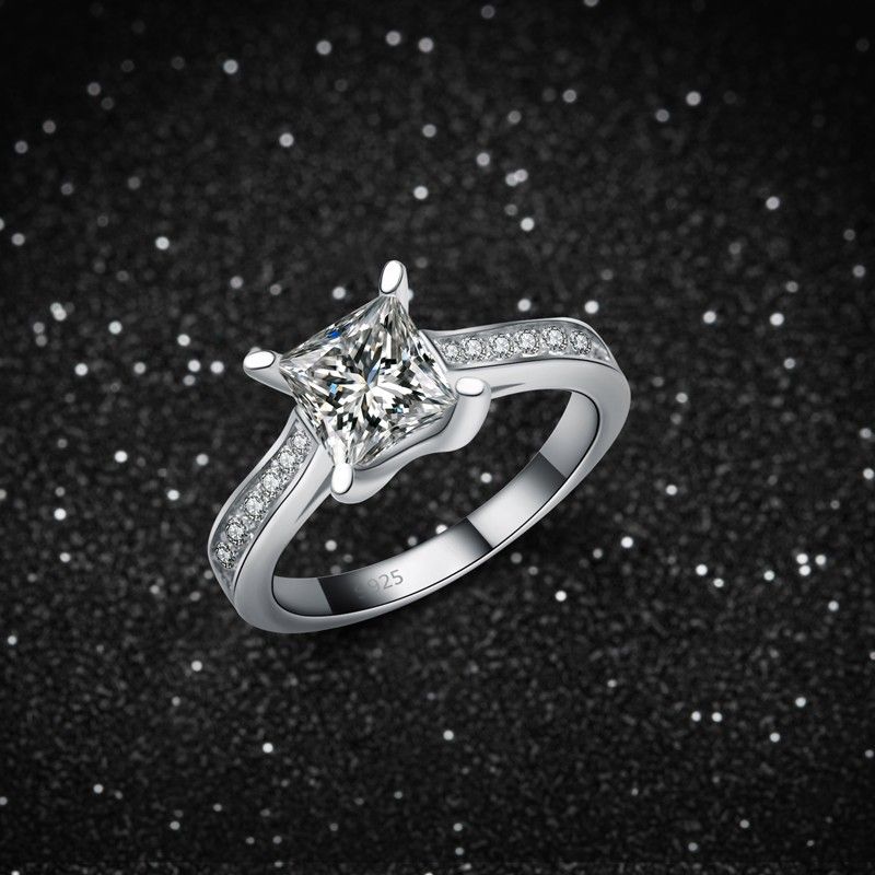 Coréen Classique En Argent Sterling 925 Incrusté De Quatre Griffes CZ De Fiançailles / Bague De Mariage